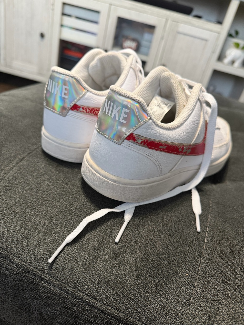 Nike White Low-Top Sneakers with Red-Pink Swoosh - Picture 2 of 7
